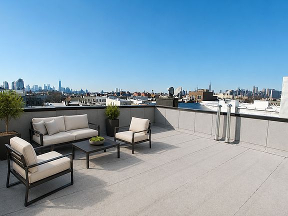2nd image of 96 Diamond St APT 2B