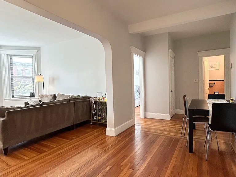 175 Harvard St — Photo 5