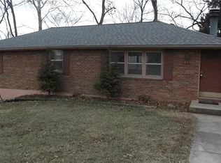 4908 NW 62nd St, Kansas City, MO 64151