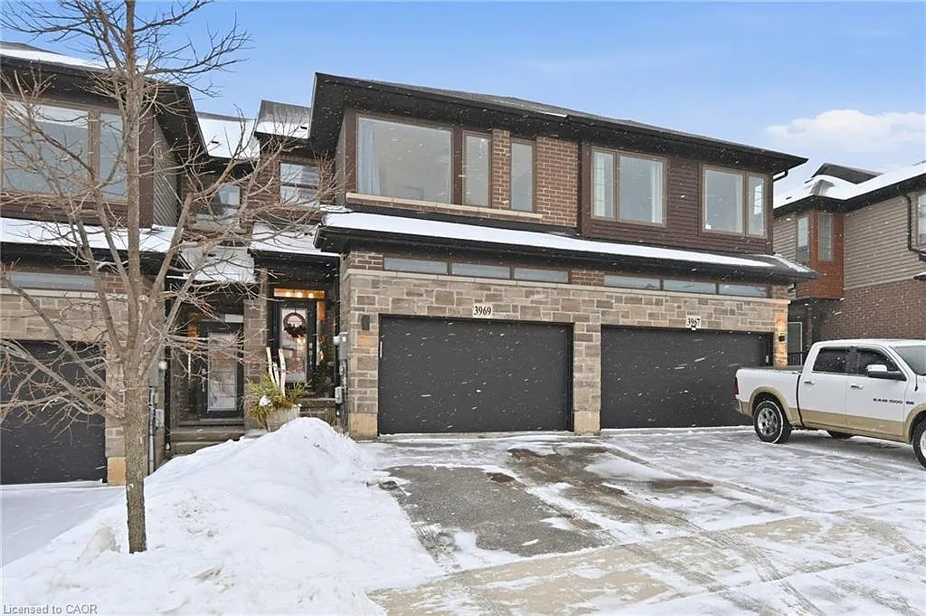 3969 Crown St photo 1