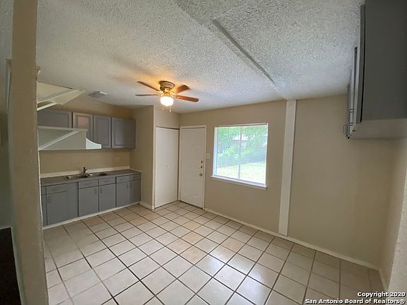 5th image of 535 Sterling St