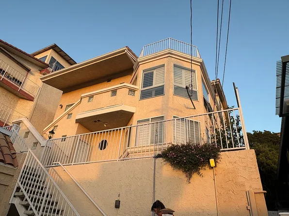2016 N Stanley Pl, Signal Hill, CA 90755