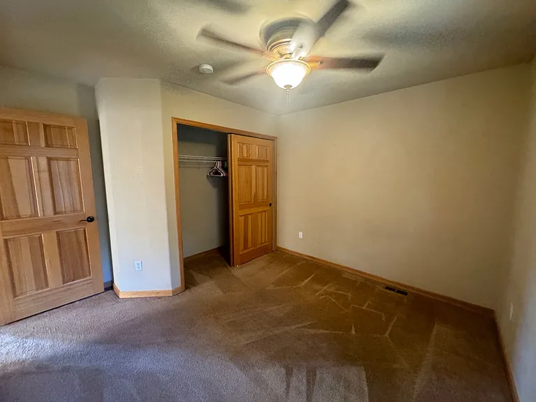 395 Greenhorn Ave #B — Photo 5