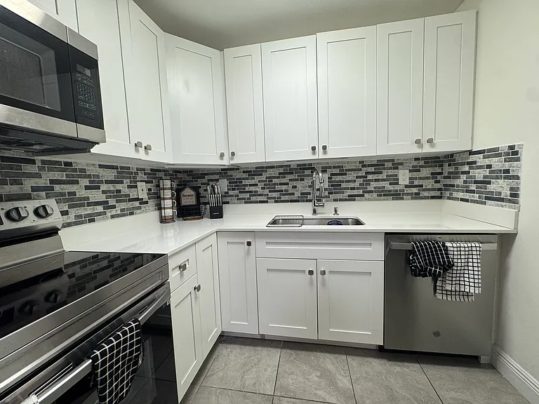 299 SW 7th St #206 — Photo 10