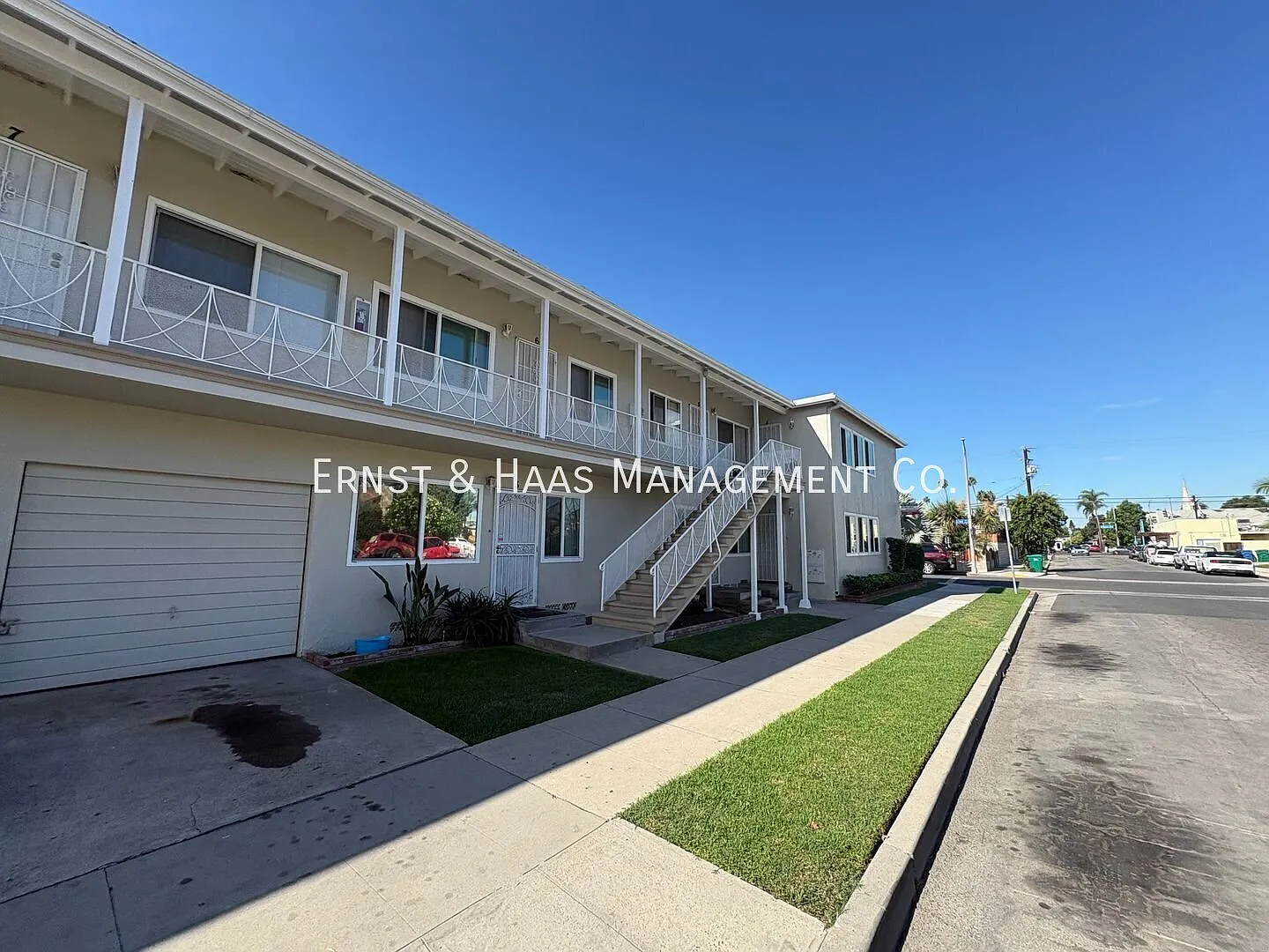 Great Apartment Complex in North Long Beach! — Photo 3