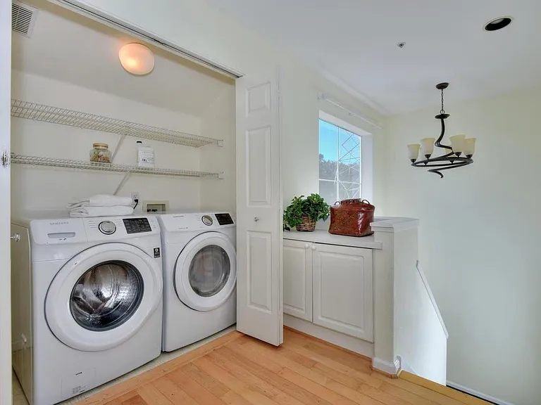 101 Emerald Bay Ln — Photo 16