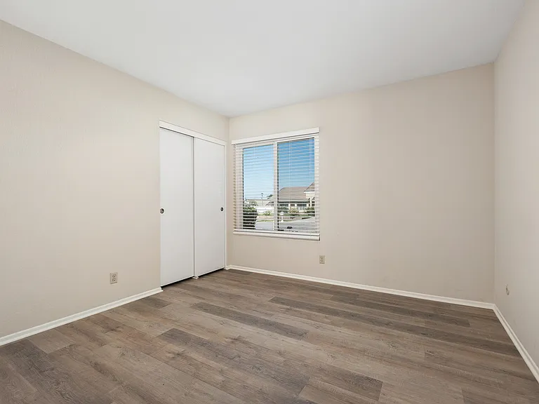 4068 Jeffrey Dr — Photo 19