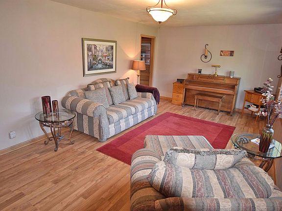 3rd image of 1411 Durant St