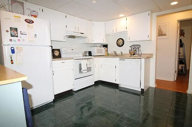 59 School St #B-15 — Photo 8