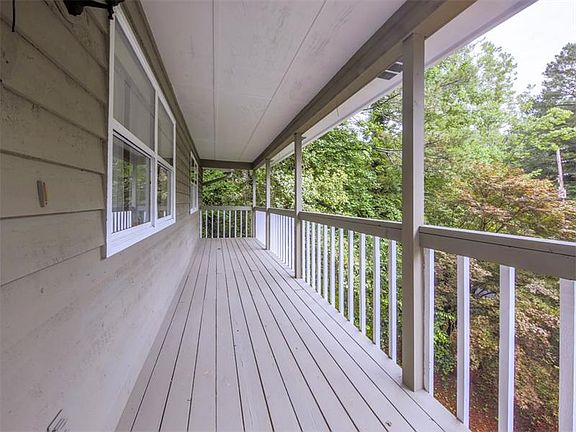 2nd image of 127 Bascomb Dr