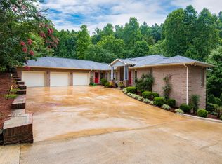 515 Claremont Dr, Flat Rock, NC 28731
