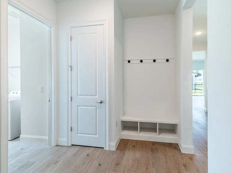 3412 Armen Dr — Photo 13