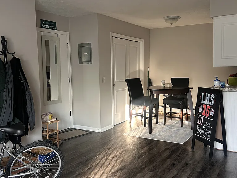 905 Coolidge Rd — Photo 5