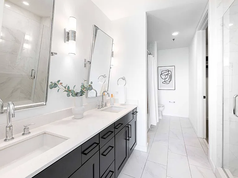 The Huntley Luxury Apartments — Photo 32