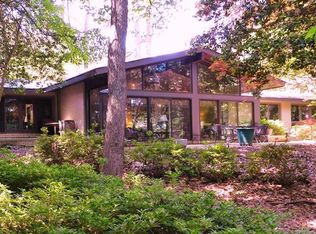 6587 Fosque Ln, Hayes, VA 23072