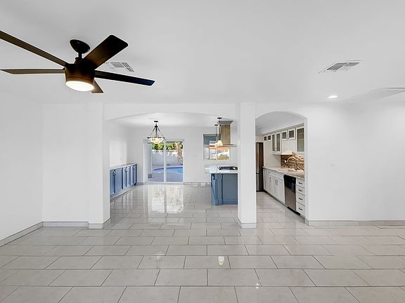 5th image of 8419 E Orange Blossom Ln #1