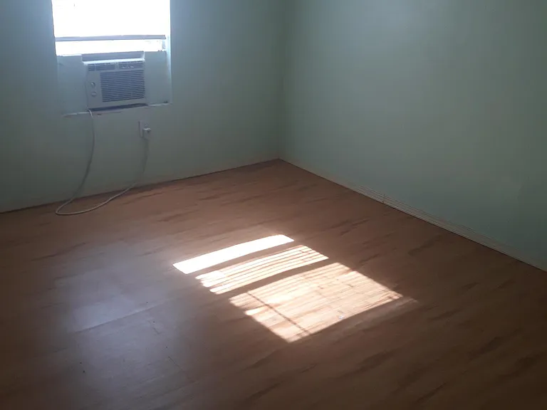 937 Bryson St NE #8 — Photo 6
