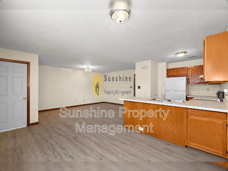 3468 Clover Meadows Dr — Photo 2