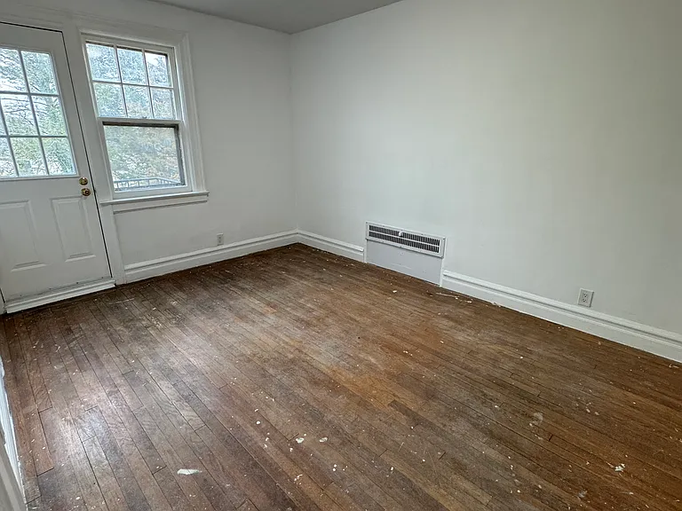 15 Crotty Ave #2 — Photo 3