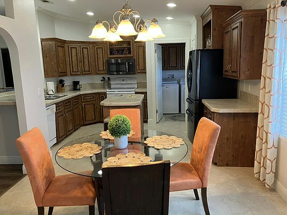 5th image of 1060 Great Lakes Dr #111