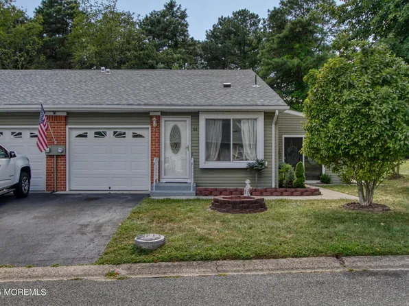 18 Independence Parkway #B, Whiting, NJ 08759