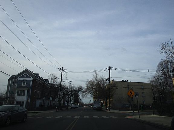 4th image of 38 Union St