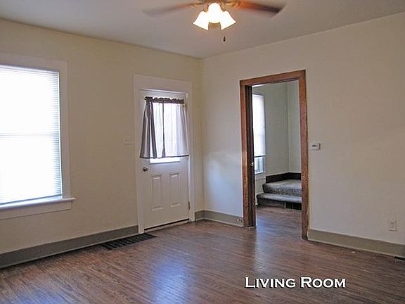 3rd image of 265 Park Pl