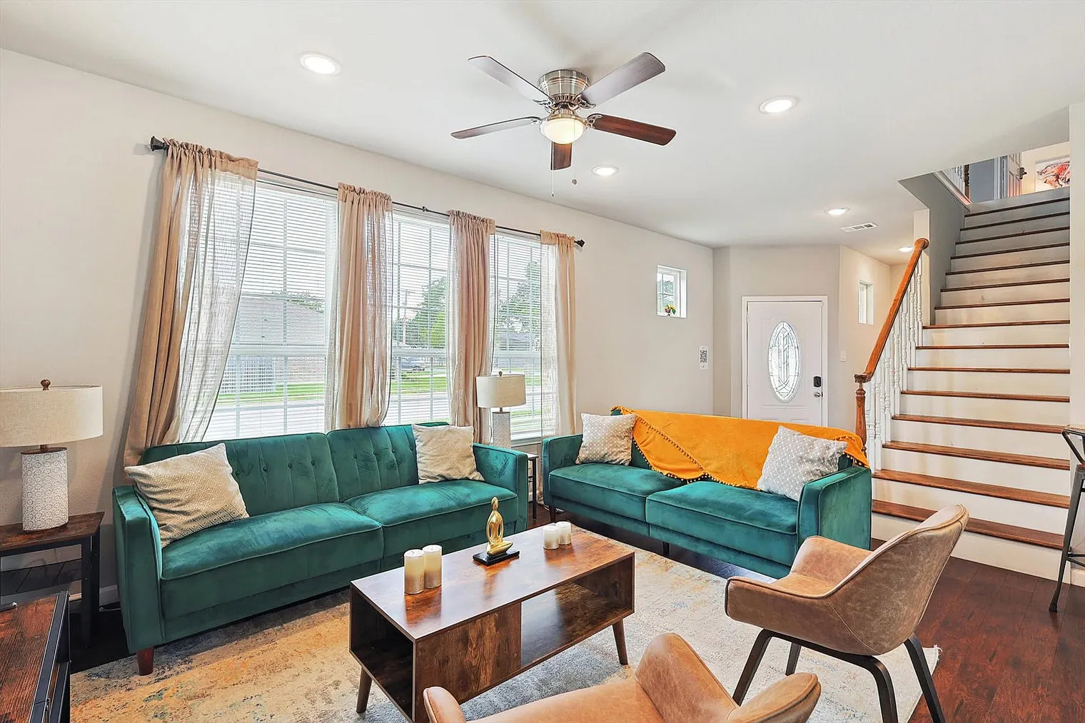 4 bed, 2.0 bath, 2034 sqft, $7,009 — Photo 1