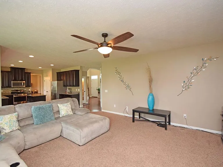 5015 Lakota Woods Dr — Photo 9