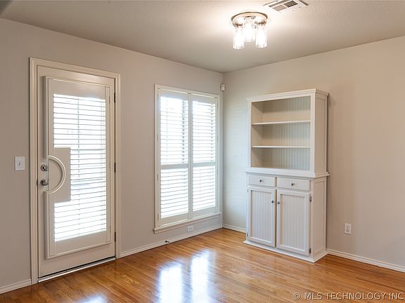 5th image of 4303 S Sweet Gum Ave