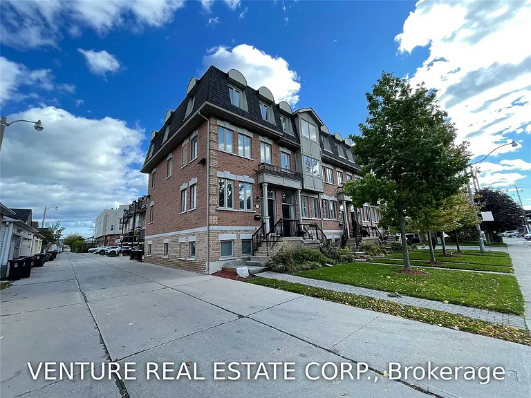 31 Ted Reeve Dr — Photo 2