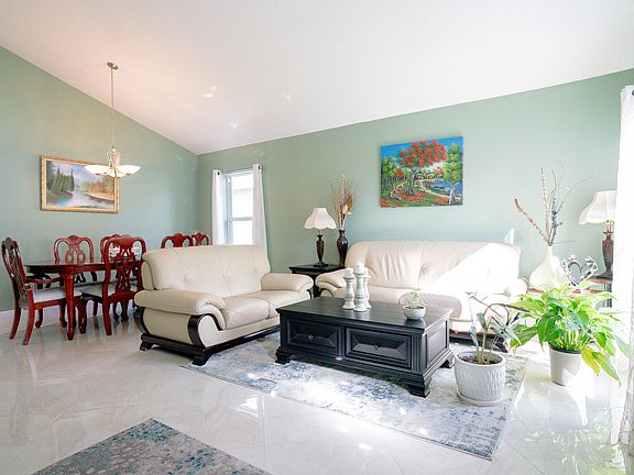 3rd image of 111 Belmont Drive