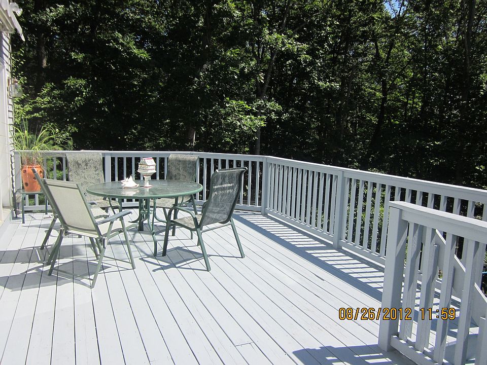 Upper Deck
