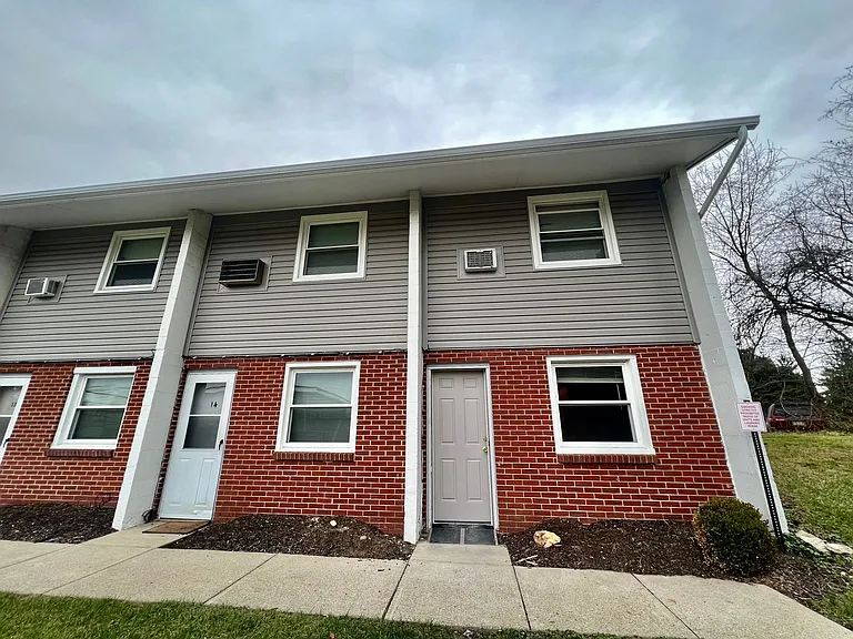 401 Moon Clinton Rd — Photo 4