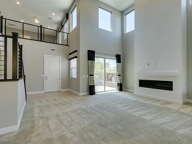 1027 Whitworth Ave — Photo 13