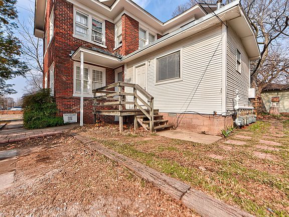 3rd image of 311 S Webster Ave #11541060