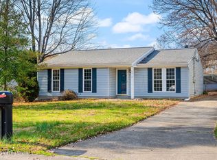 6010 Paula Marie Pl, Louisville, KY 40291