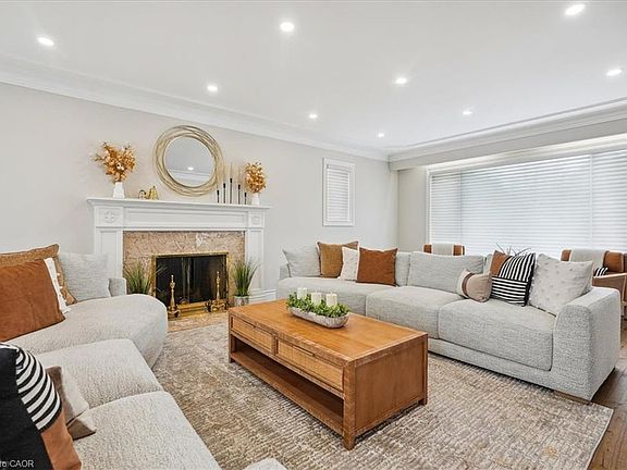 4th image of 10 Azalea Ct