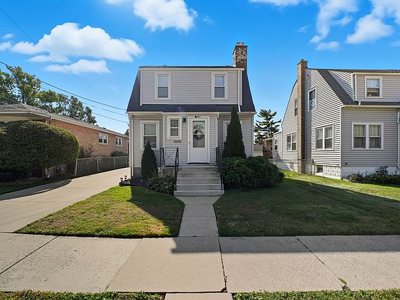 3rd image of 3043 W 96th Pl