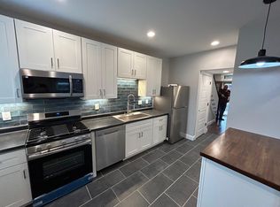 35 Lawn Pl, Saint Louis, MO 63110