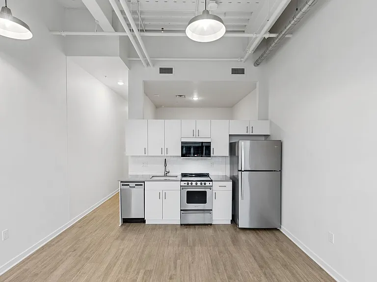 501 S Capitol Ave — Photo 103