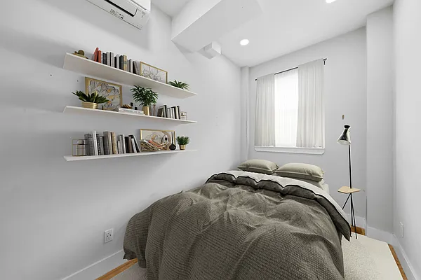 Rented by Vector New York, LLC | media 12