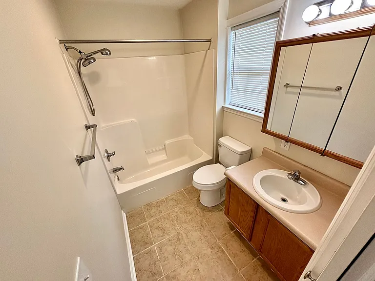 2405 Allison Ave — Photo 12