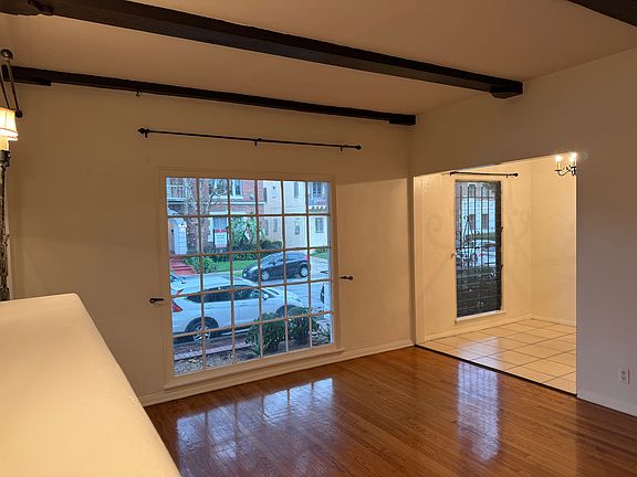 3rd image of 437 S Cochran Ave #101