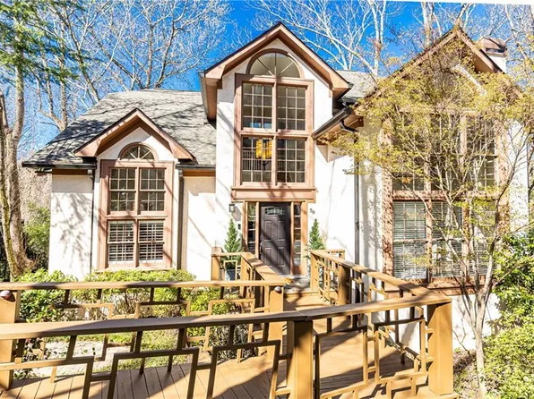 34 Greenland Trce, Sandy Springs, GA 30342