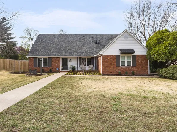 2509 E Ridgely Dr, Fayetteville, AR 72701