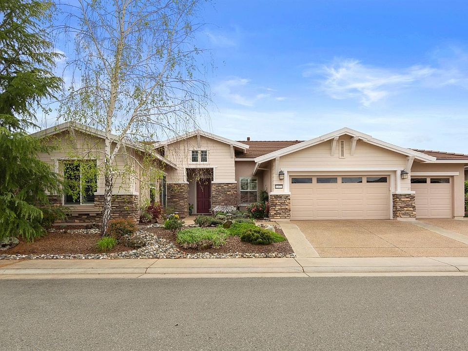 1st image of 1377 Lasso Lake Ln
