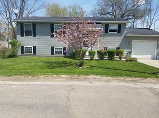 1435 5th St, Lakemore, OH