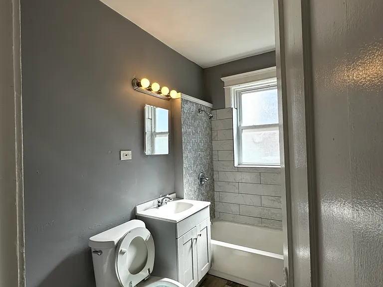 6816 S Cornell Ave #3S — Photo 7