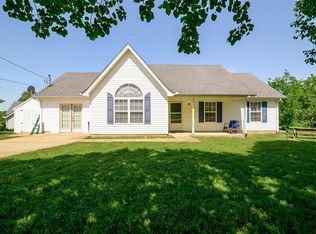 1903 Moon Ct, La Vergne, TN 37086